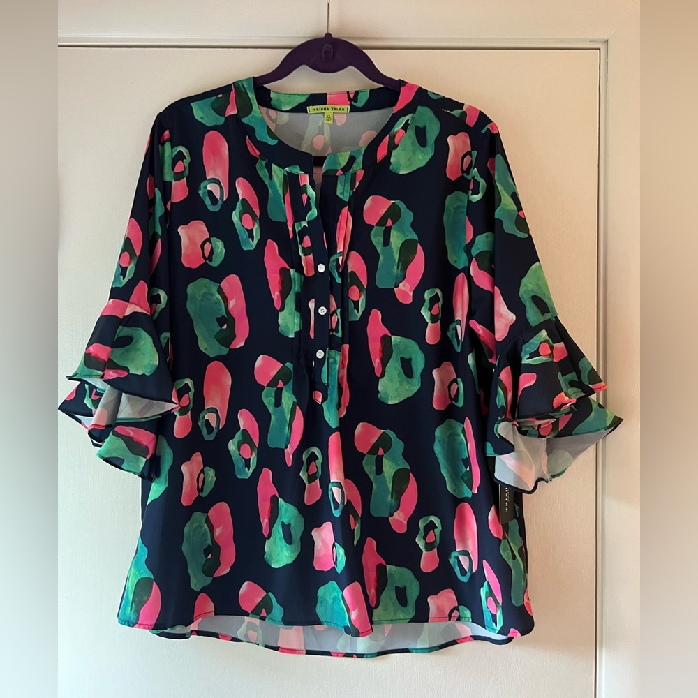 🆕 Trisha Tyler Split Neck Top Ruffle Sleeves Preppy Modern Colorful Soft Girl